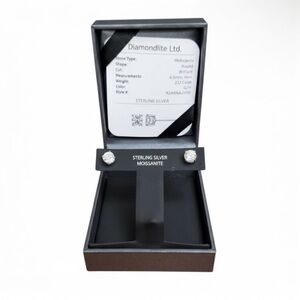 Moissanite Stunning 
2.12 Carat Round Stud Earrings 
Sterling Silver 
New in Box